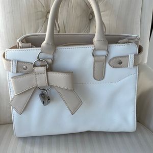 White and beige handbag with shoulder strap